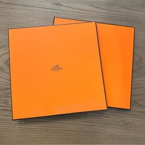 Hermès Paris Orange Gift Box